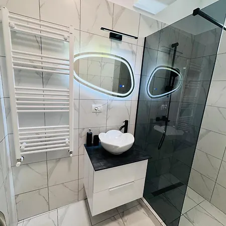 Apartament Rred